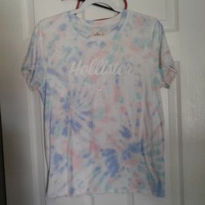 Hollister T shirt